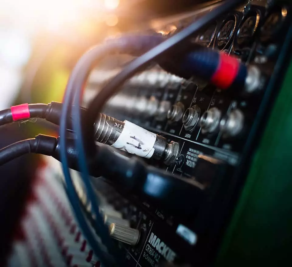 Audio Equipments Store